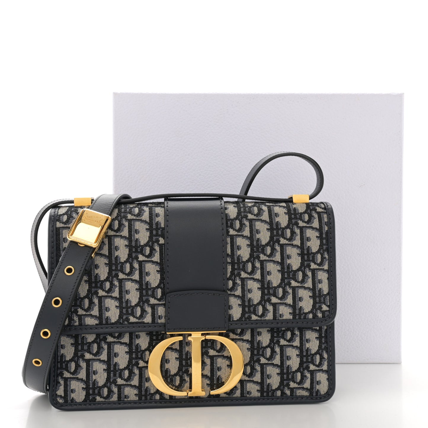 Oblique 30 Montaigne Flap Bag Blue