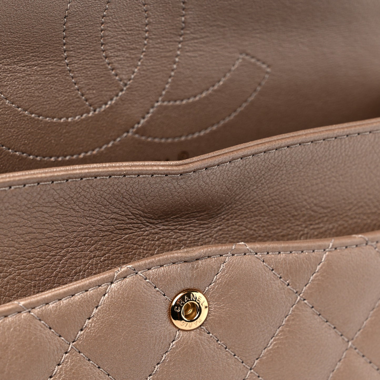 Metallic Calfskin Quilted 2.55 Reissue 226 Flap Dark Gold