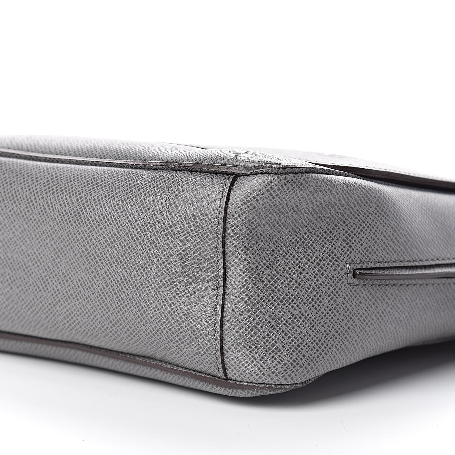 Louis Vuitton Taiga Roman MM Messenger Glacier 10 of 10