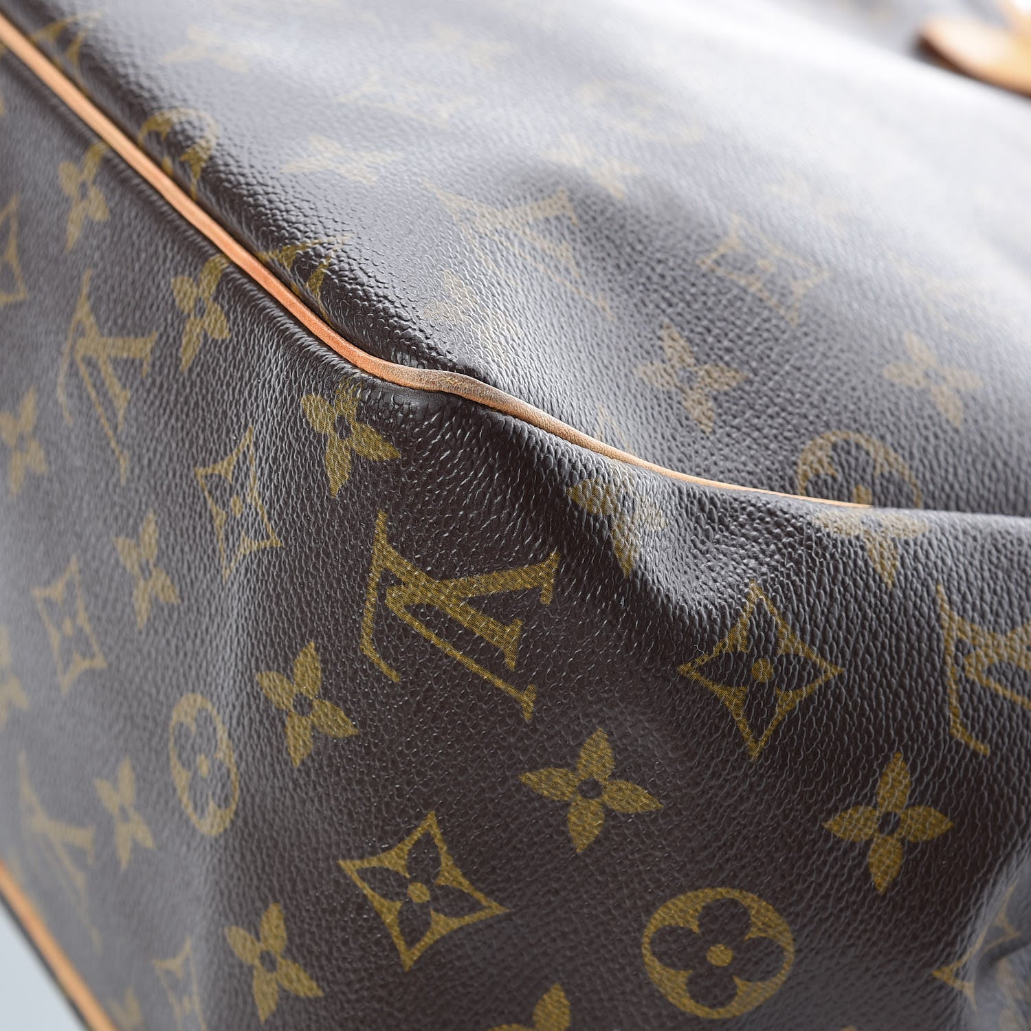 Louis Vuitton Monogram Batignolles Vertical 23 of 27