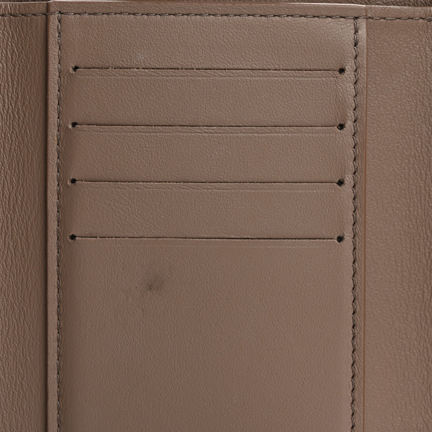 Louis Vuitton Taurillon Capucines Compact Wallet Magnolia 10 of 15