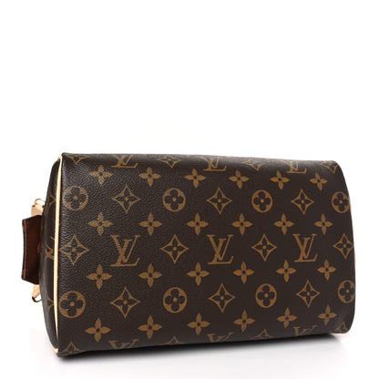 Louis Vuitton Monogram Dopp Kit Toilet Pouch 4 of 8