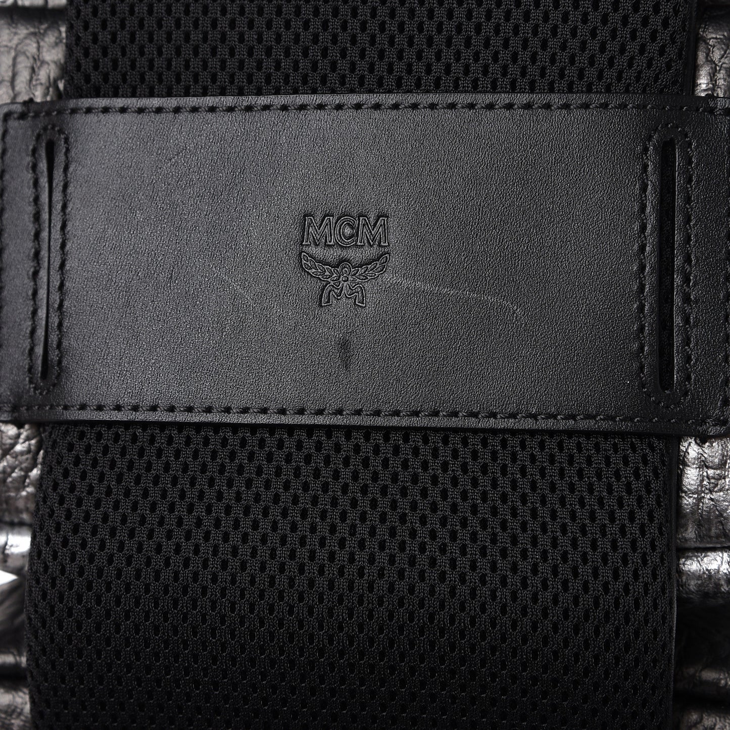 Gradation Visetos Trey 4-in-1 Sling Backpack Silver