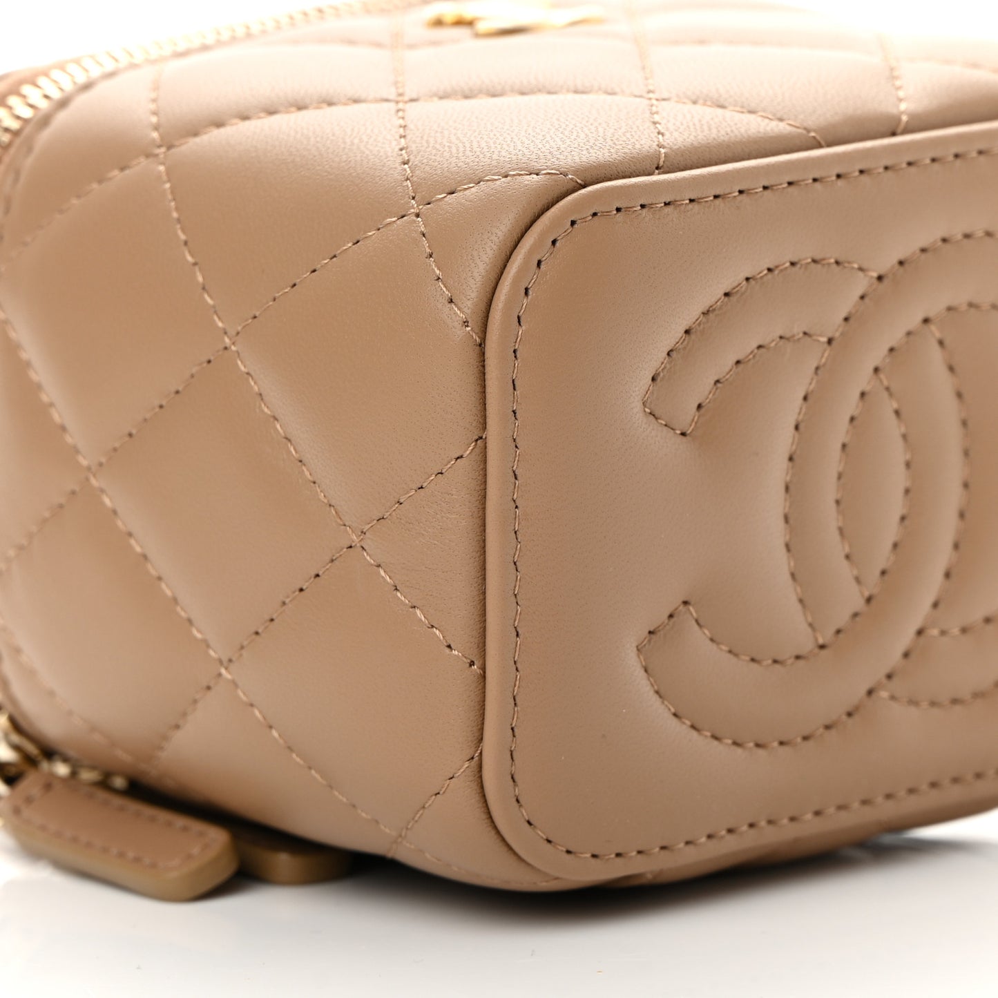 Lambskin Quilted Pearl Crush Mini Vanity Case With Chain Beige