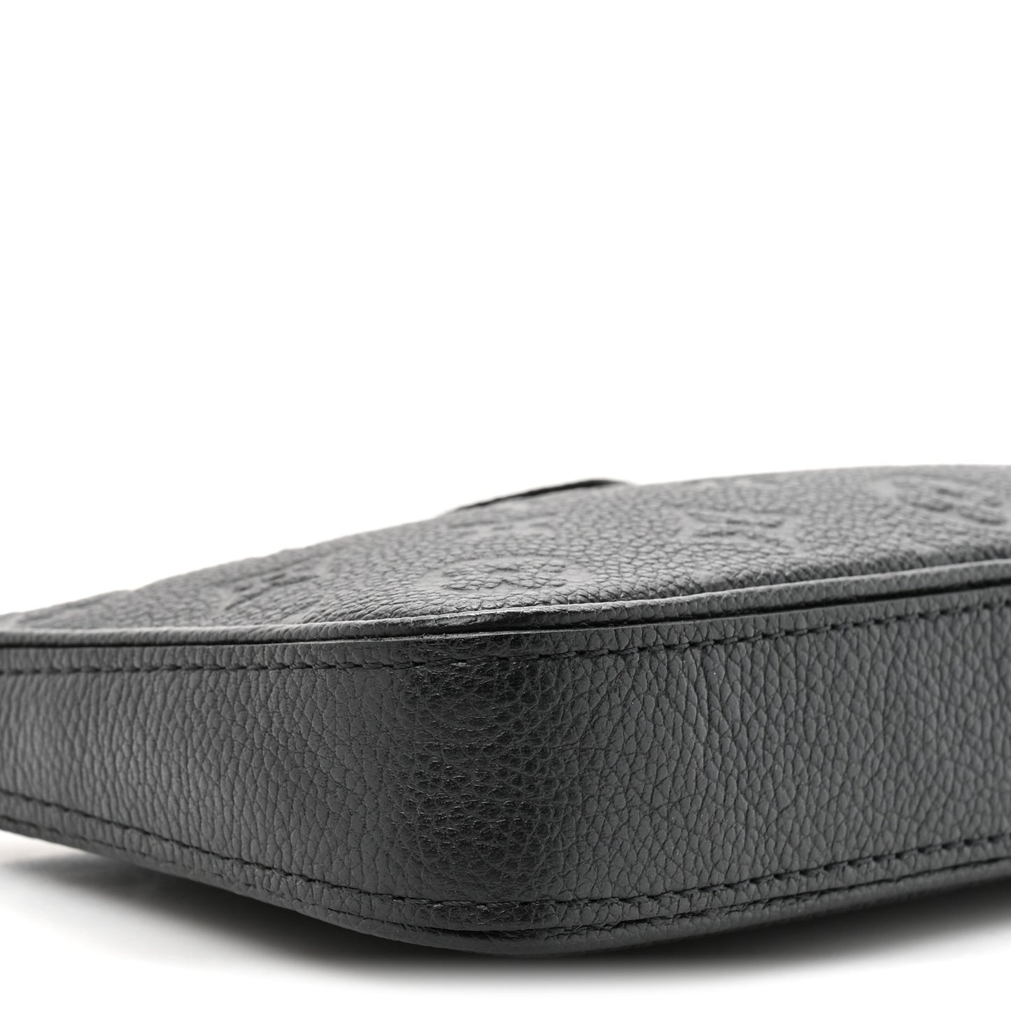 Empreinte Easy Pouch On Strap Black