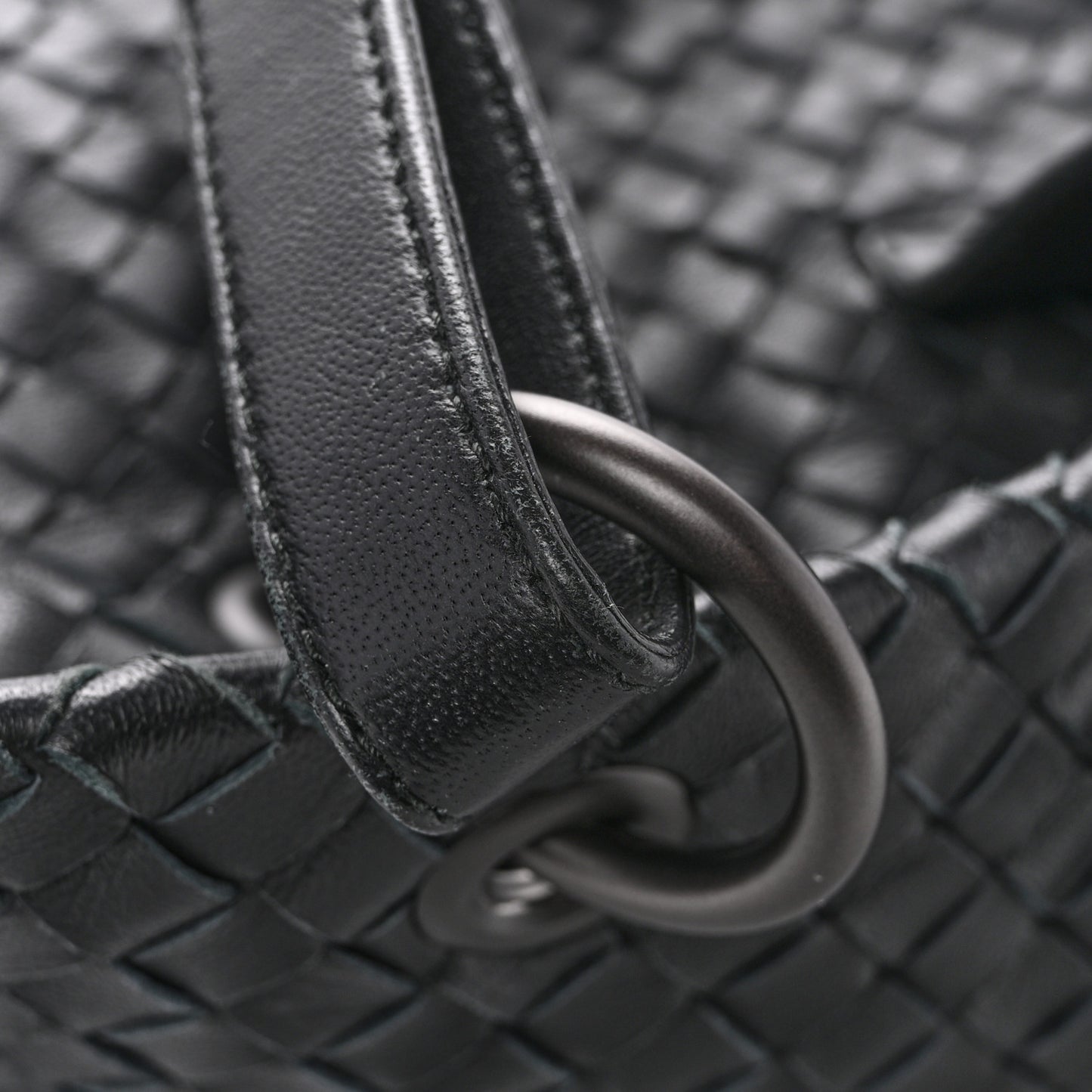 Nappa Intrecciato Medium Roma Tote Black