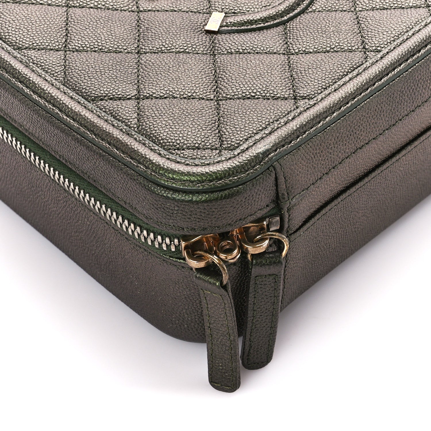 Chanel Iridescent Caviar Quilted Medium CC Filigree Vanity Case Green 9 of 12