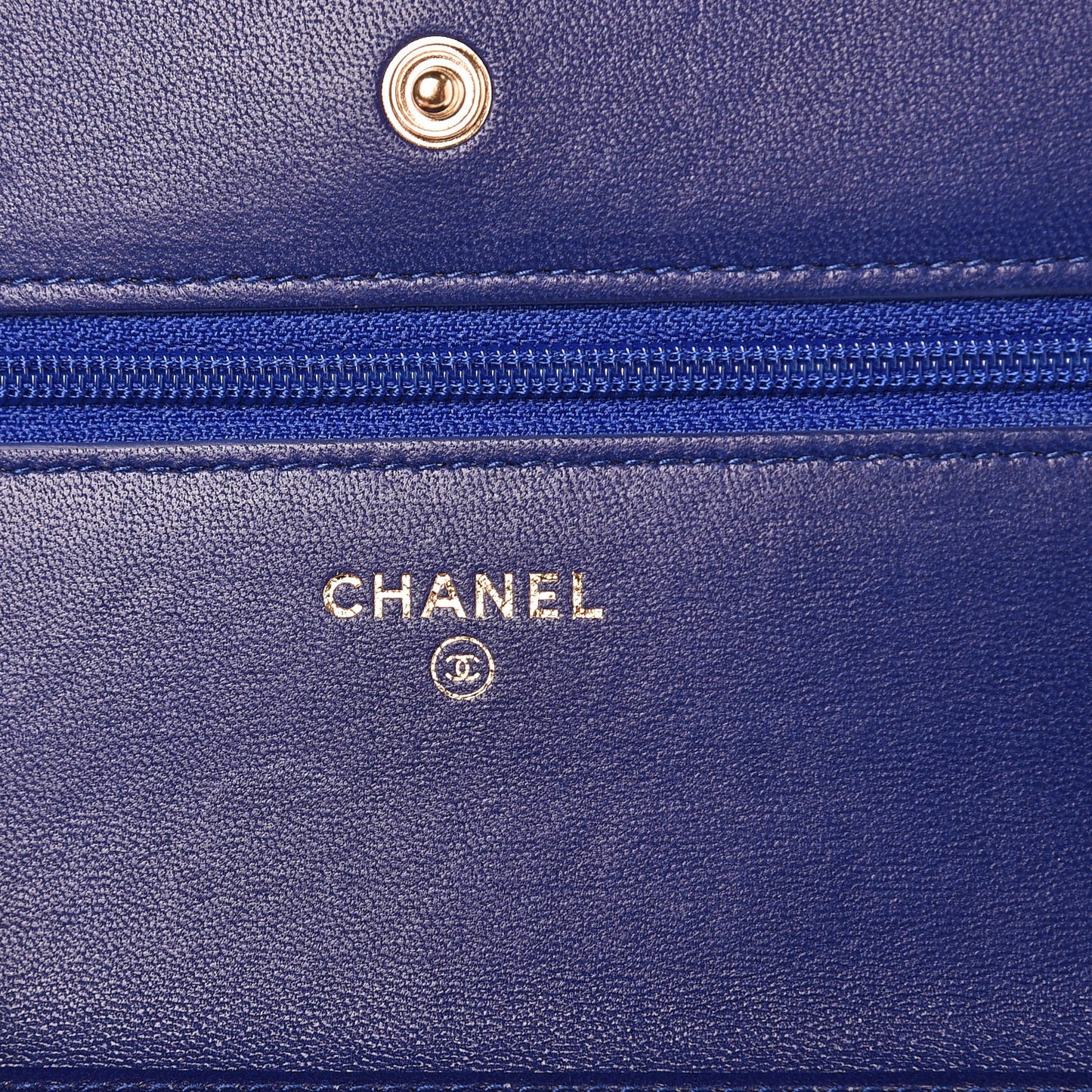 Velvet Quilted Wallet On Chain WOC Blue