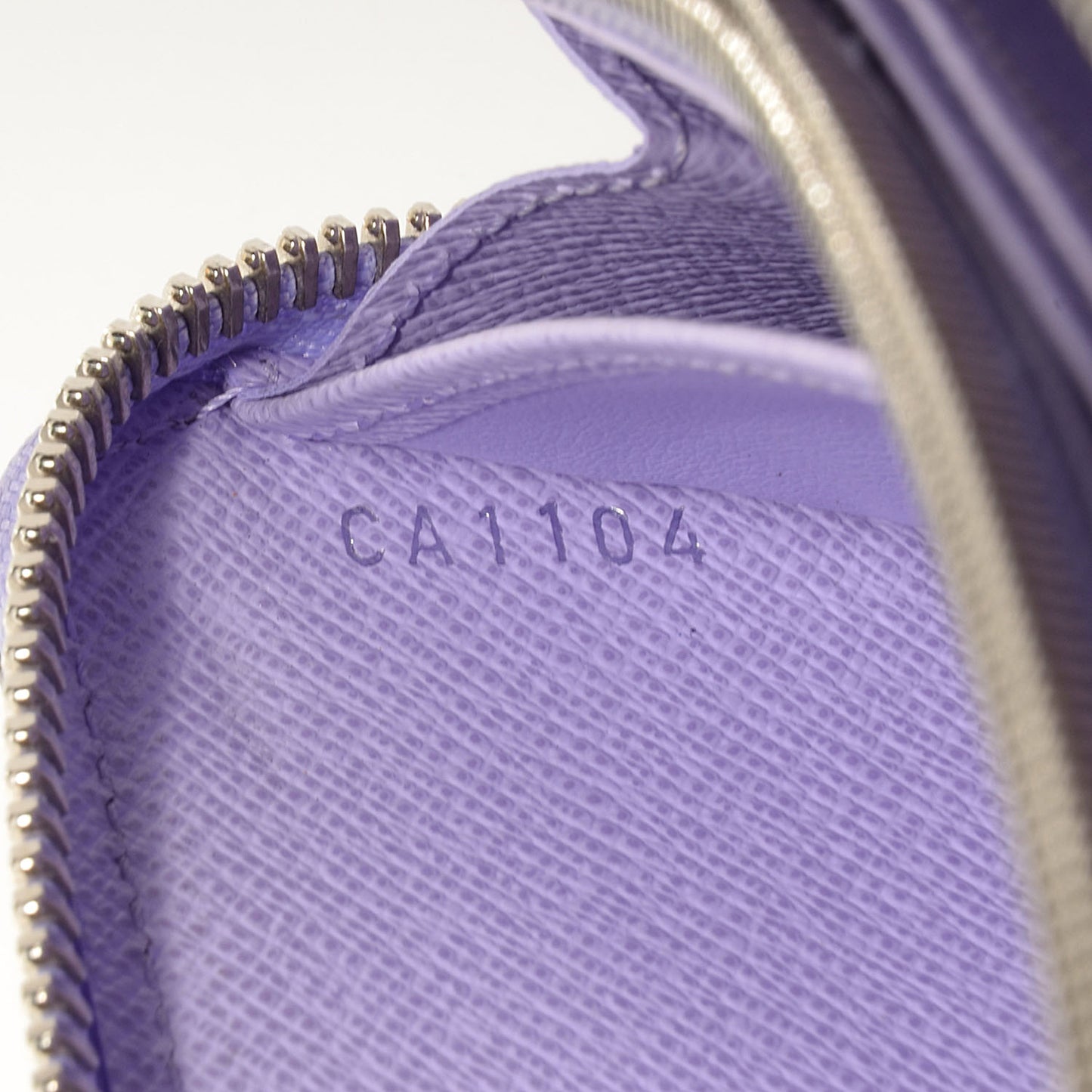 Epi Zippy Wallet Lilac