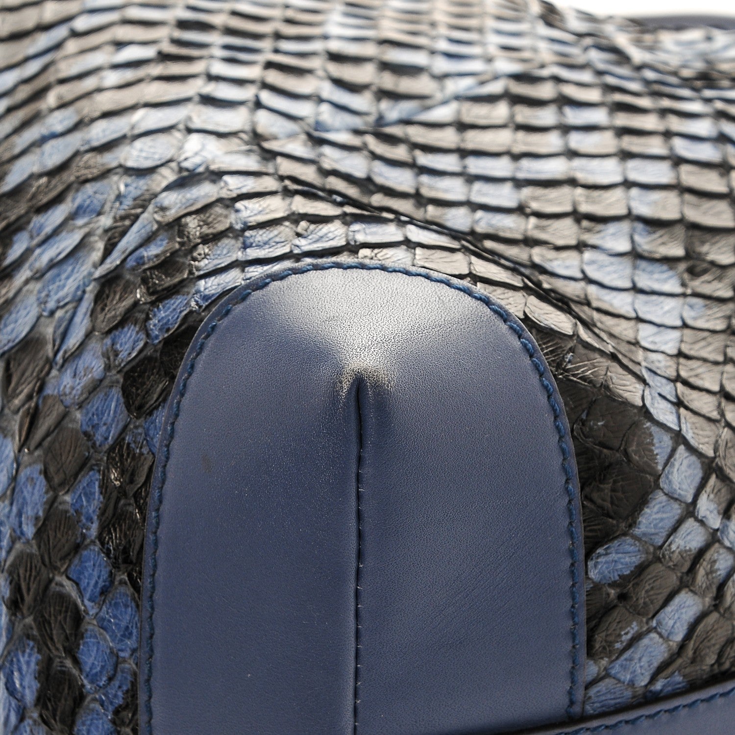 Gucci Python Medium Craft Tote Blue 9 of 9