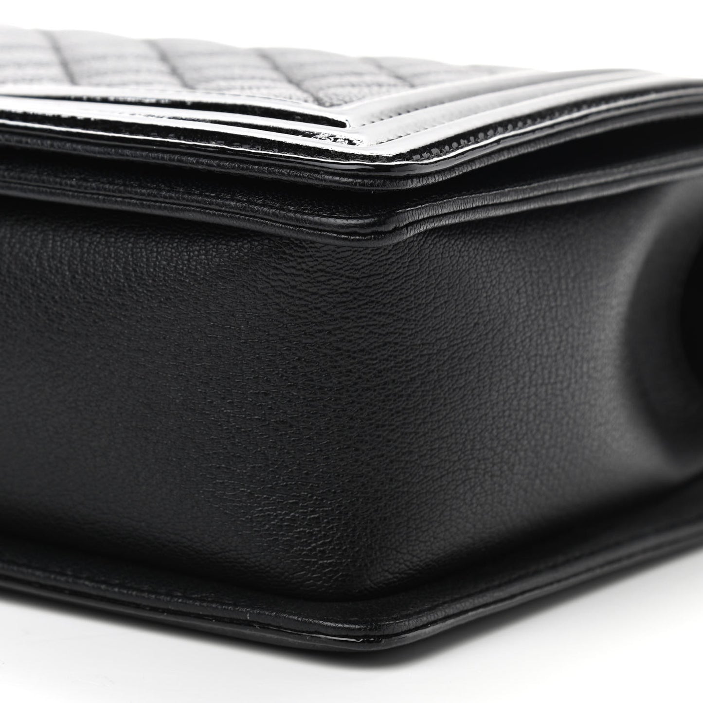 Goatskin Quilted Patent New Medium Duo Boy Flap Black