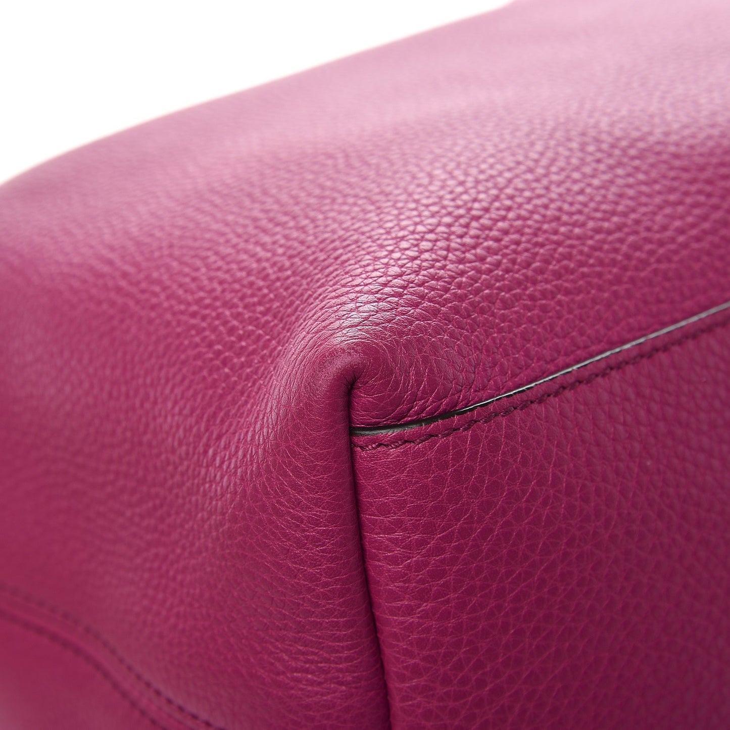 Cellarius Calfskin Medium Soho Chain Shoulder Bag Bright Bouganville