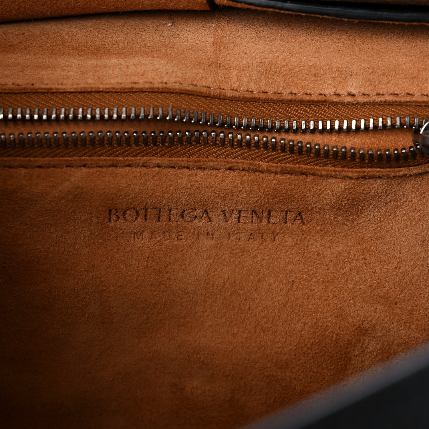 Bottega Veneta Grained Calfskin Mini Maxi Intrecciato Arco 33 Black 6 of 9