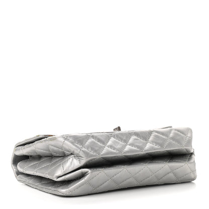 Chanel Metallic Aged Calfskin 2.55 Reissue 225 Flap Silver 4 of 13