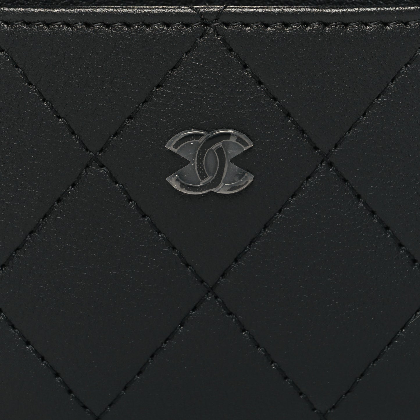 Lambskin Glitter Quilted Card Holder Black