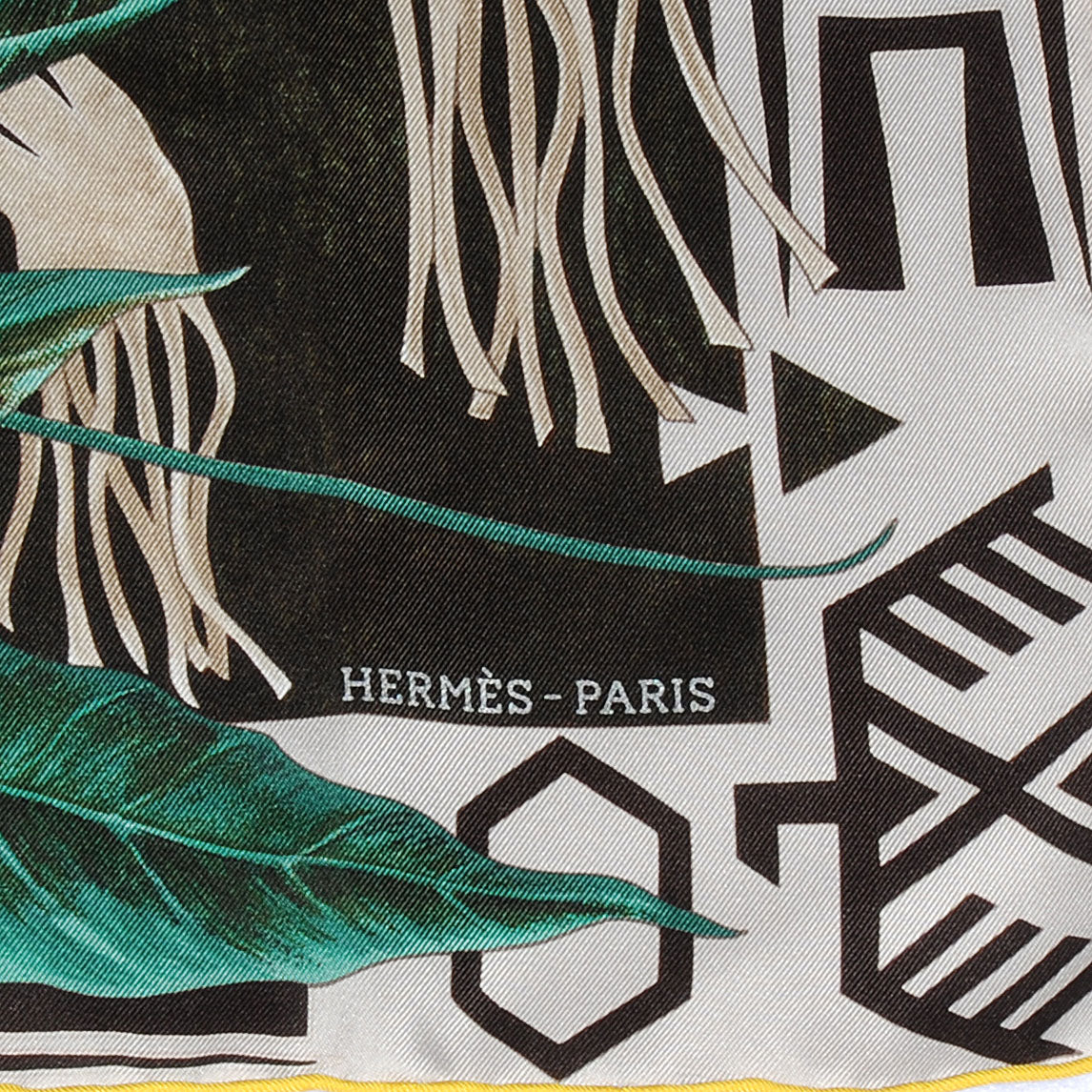 Silk Wako Ni Scarf 90 Jaune Vert Rouge