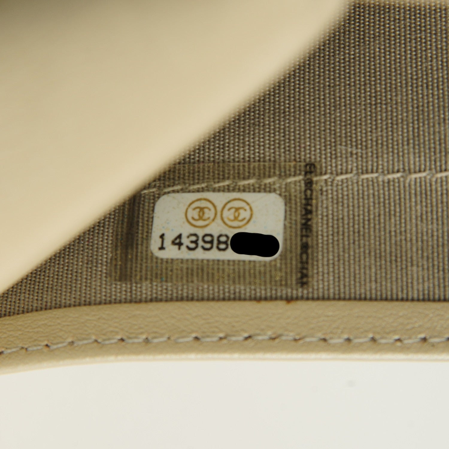 Chanel Caviar Sevruga Yen Wallet Pearl 9 of 9