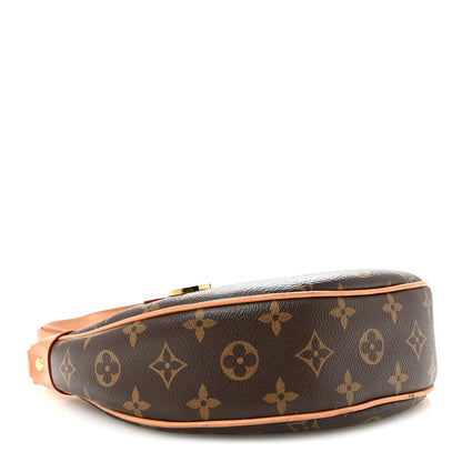 Louis Vuitton Monogram Loop 4 of 9