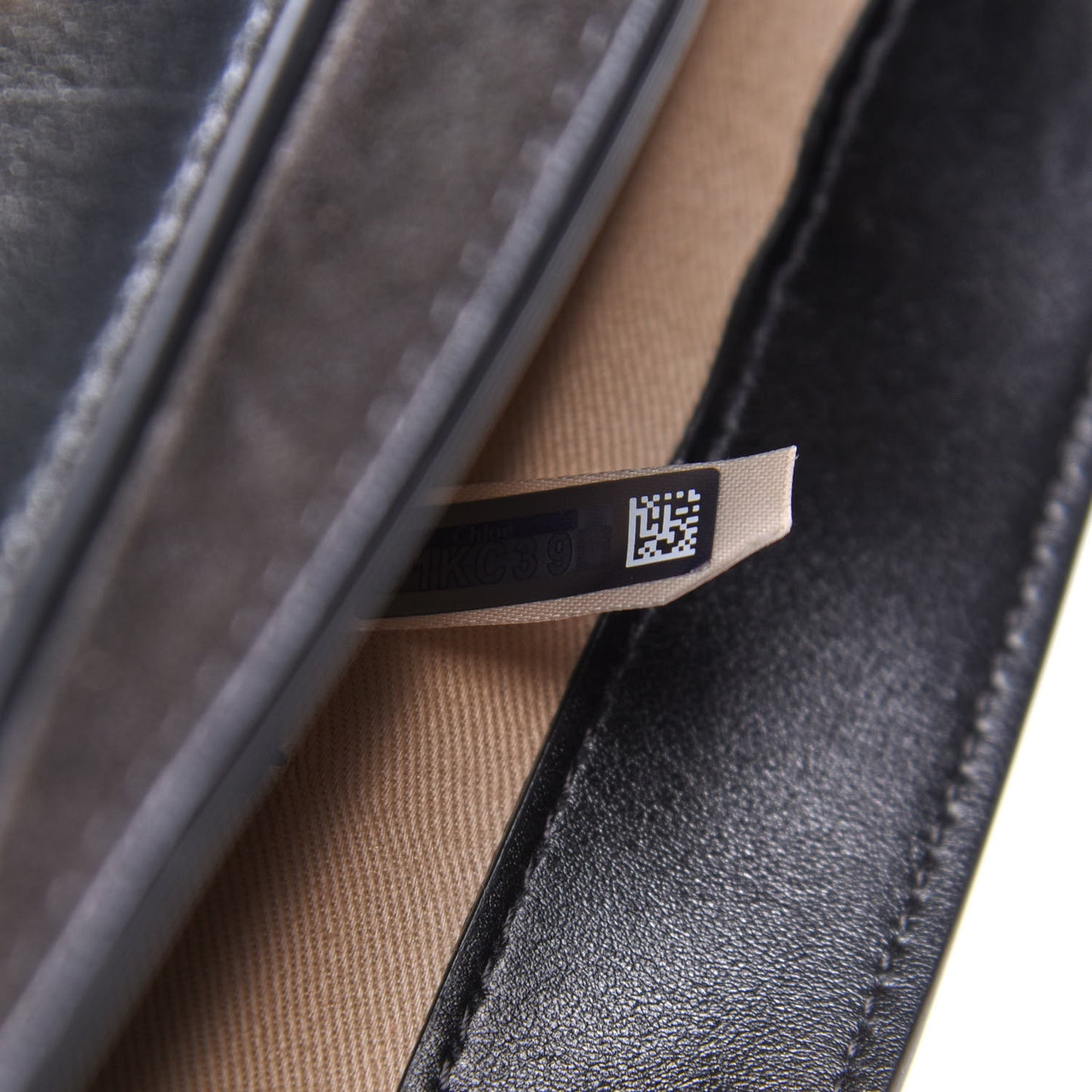 Calfskin Large Tess Bag Black