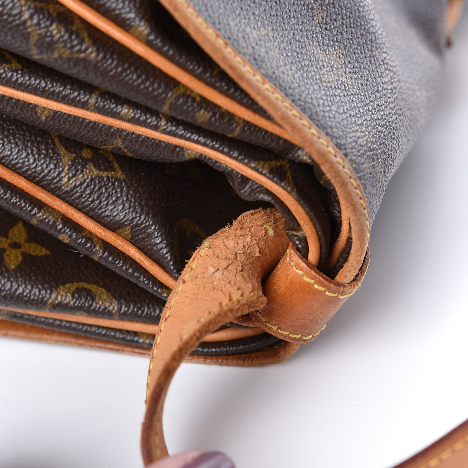 Louis Vuitton Monogram Saumur 35 26 of 27