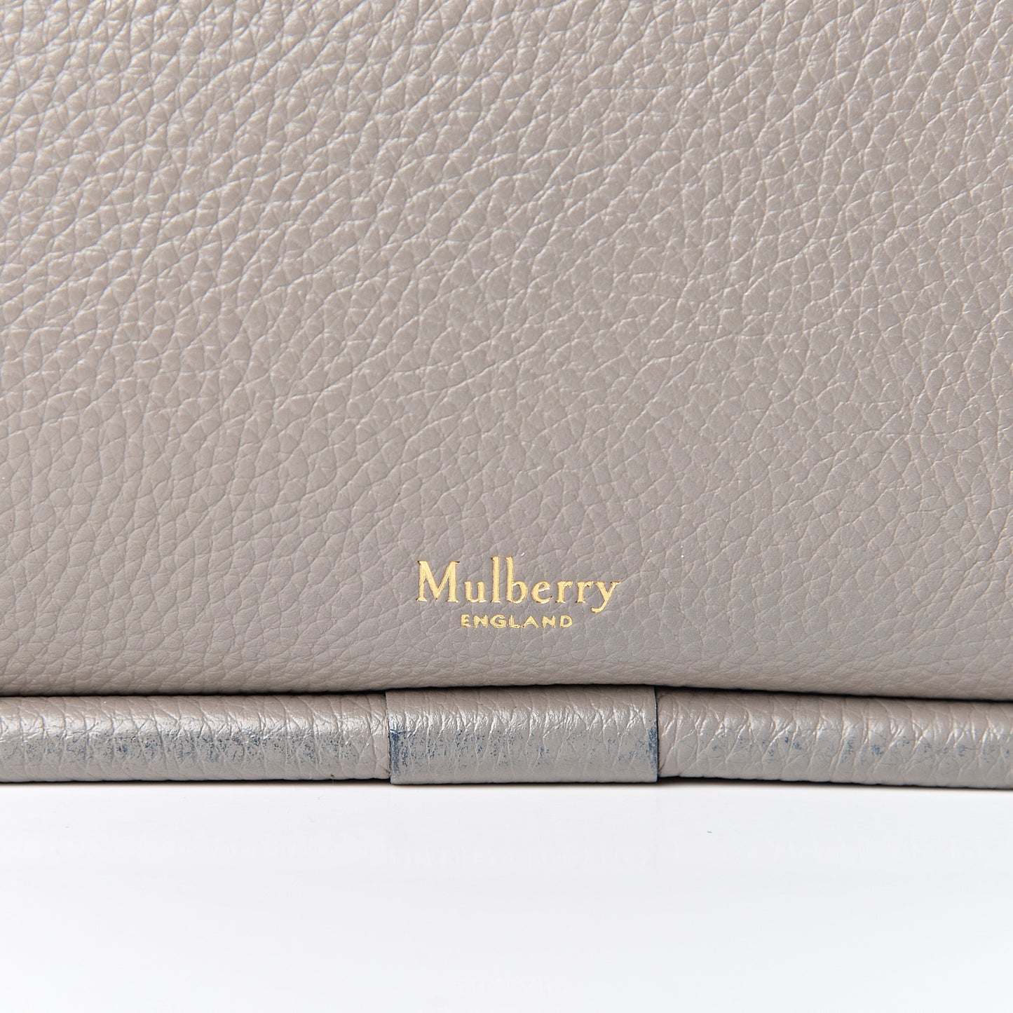 Small Classic Grain Calfskin Leighton Grey