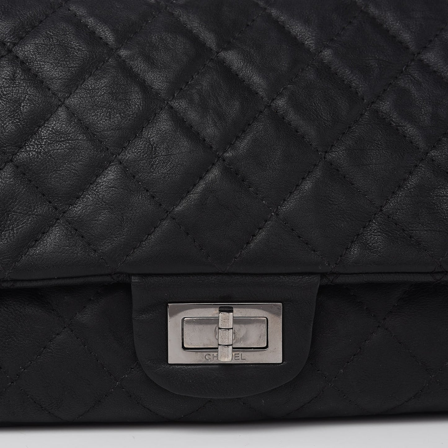 Calfskin Quilted Jumbo Easy Reissue Messenger Flap Black