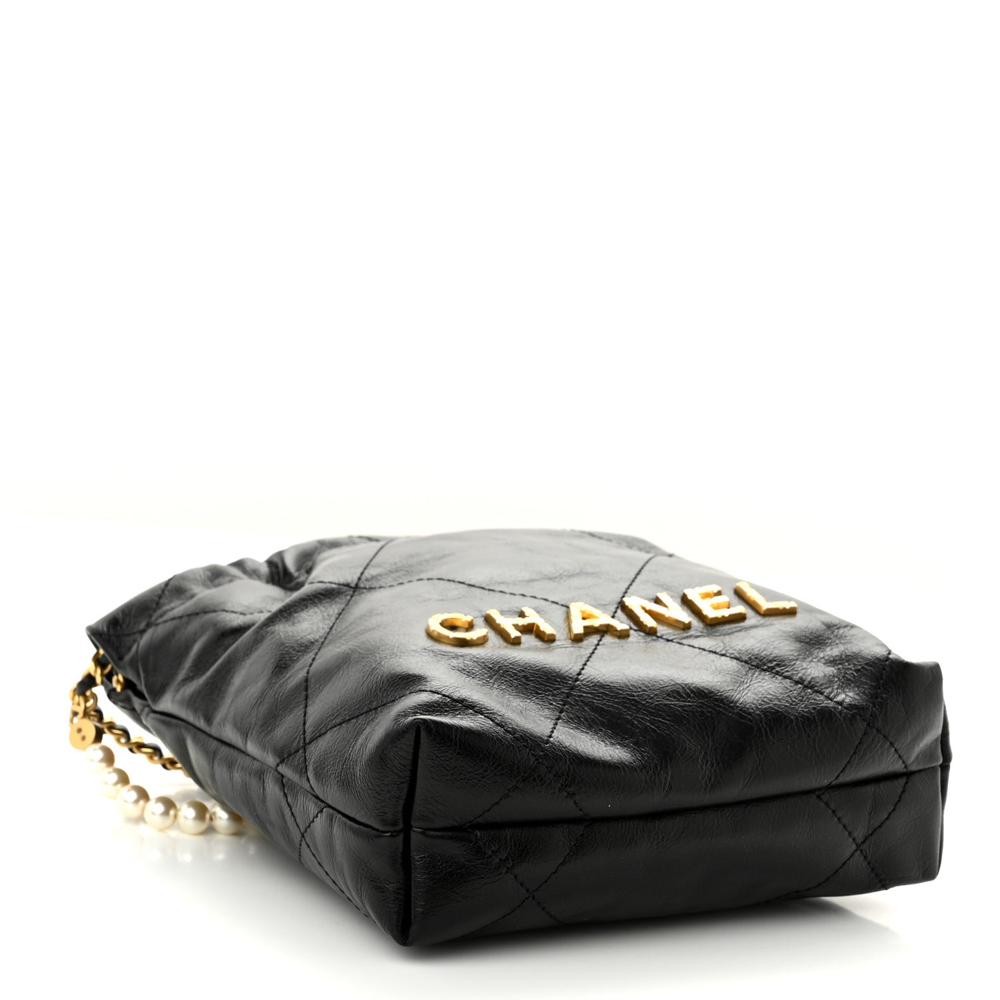 Shiny Crumpled Calfskin Quilted Pearl Mini Chanel 22 Black