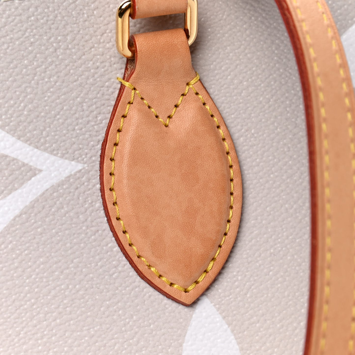 Monogram Giant By The Pool Onthego GM Brume