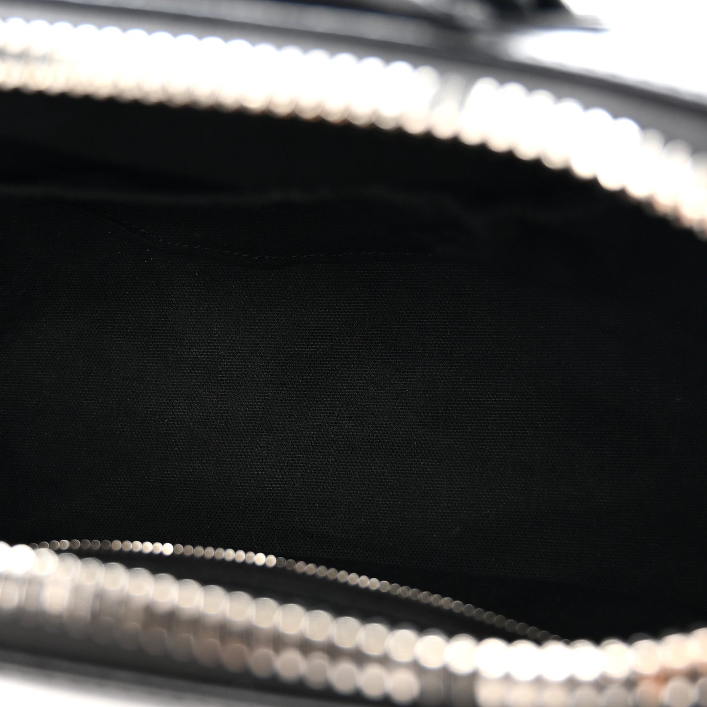 Shiny Lord Calfskin Small Antigona Black