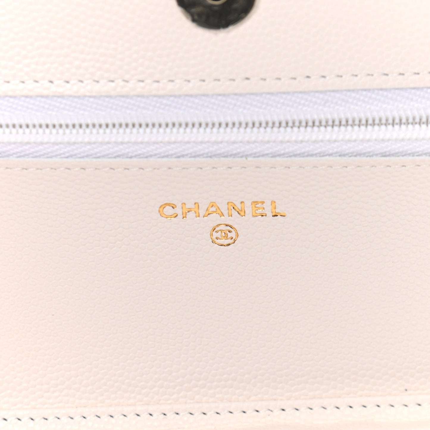 Caviar Quilted Wallet On Chain WOC White