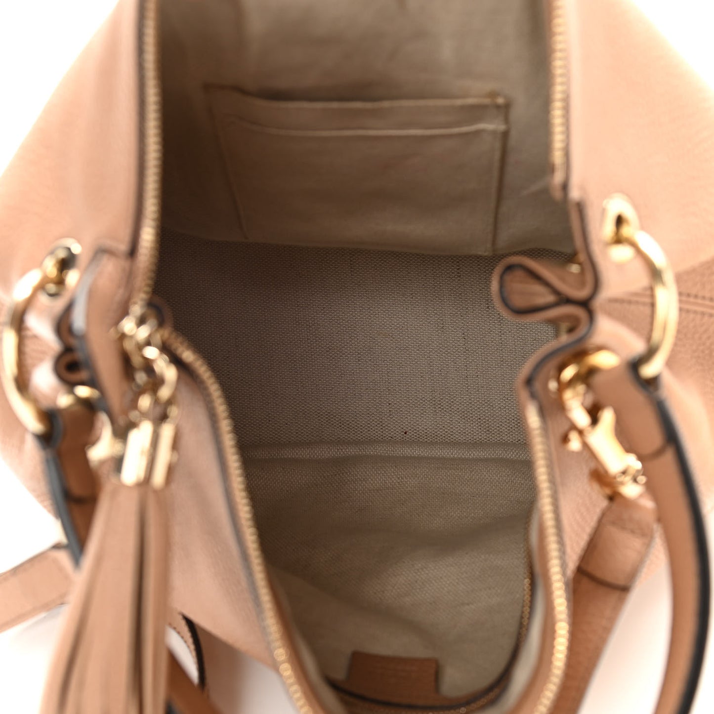 Pebbled Calfskin Large Soho Hobo Camelia