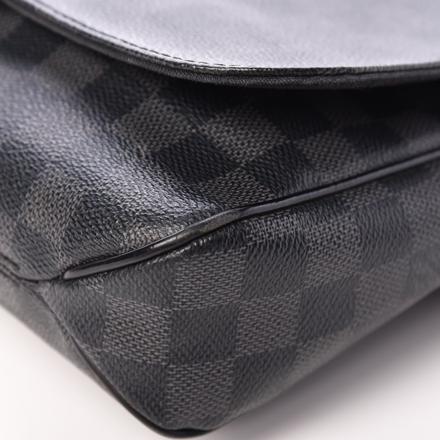 Louis Vuitton Damier Graphite District PM 12 of 18