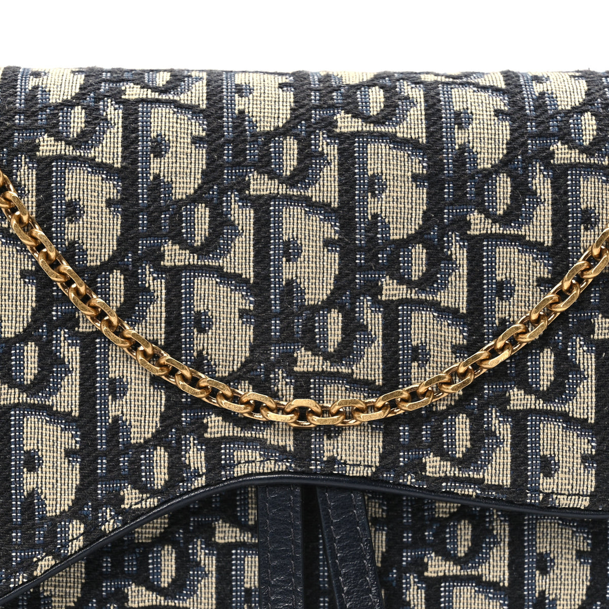 Oblique Saddle Chain Pouch Blue