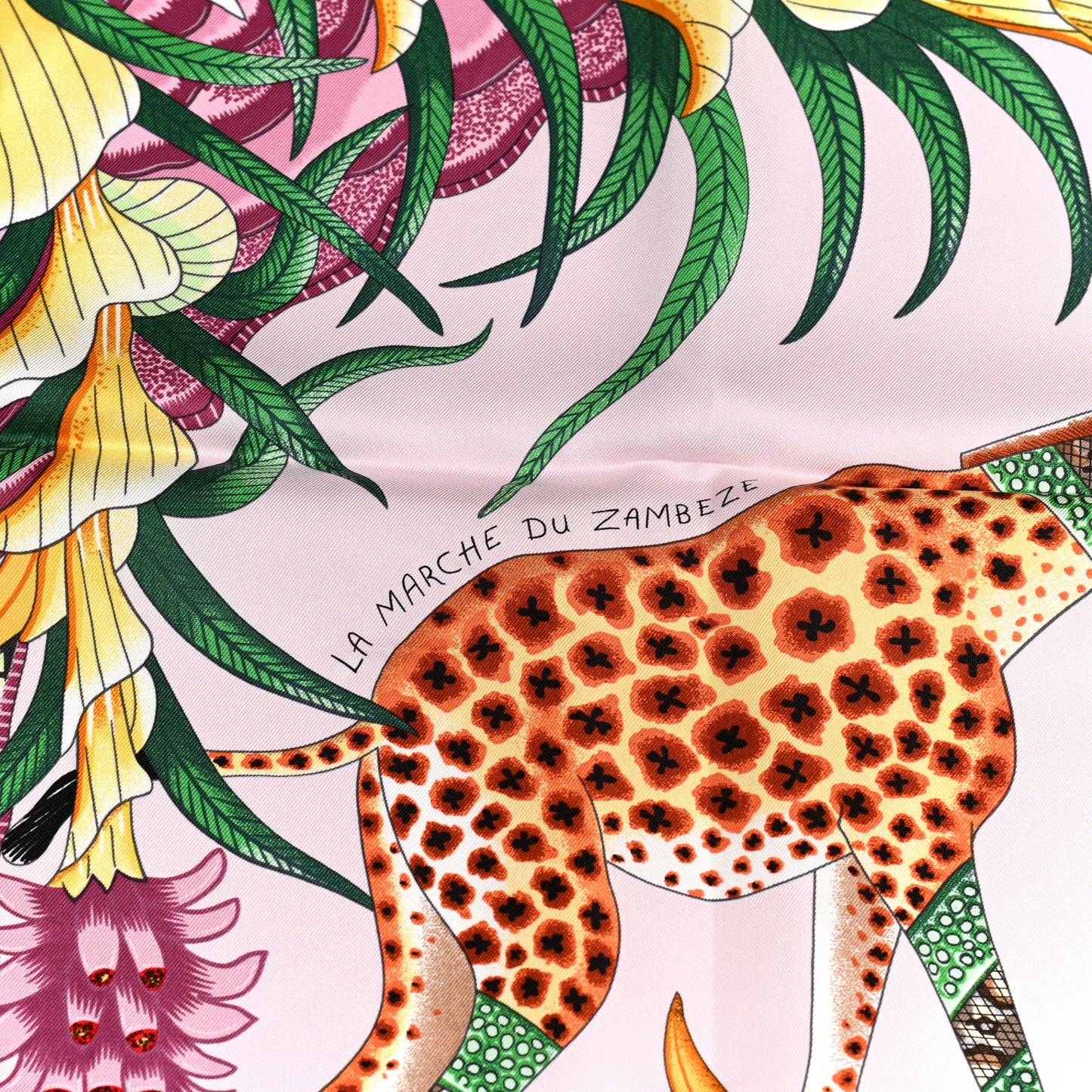 Silk La Marche Du Zambeze Scarf 90 Rose Pale Vert Jaune