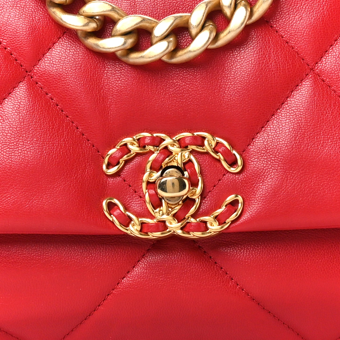 Goatskin Quilted Medium Chanel 19 Flap Red