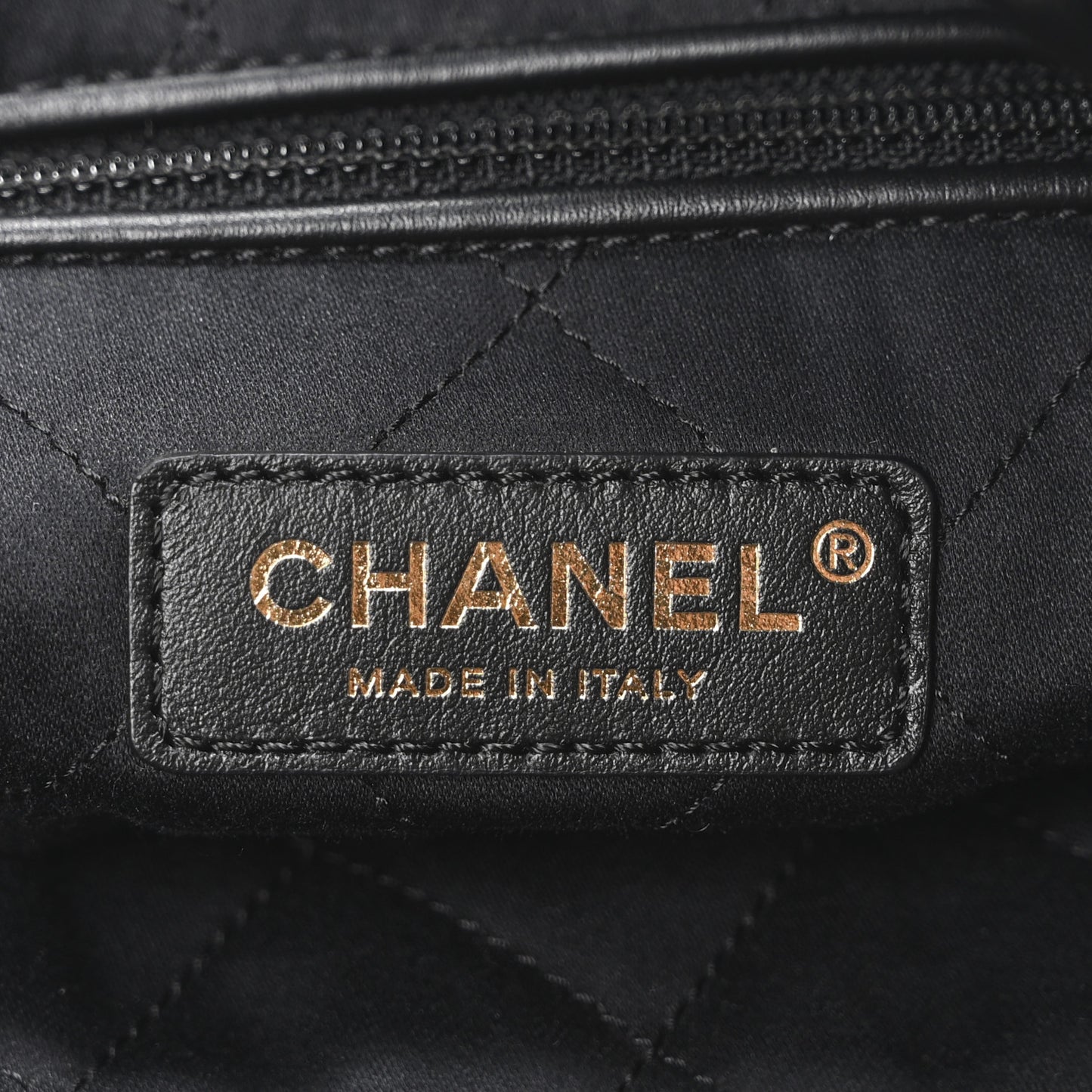 Shiny Calfskin Quilted Chanel 22 Black