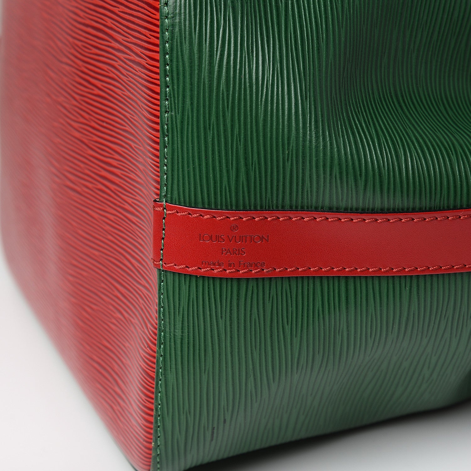 Louis Vuitton Epi Bi-Color Petit Noe Borneo Castillan Red 5 of 8