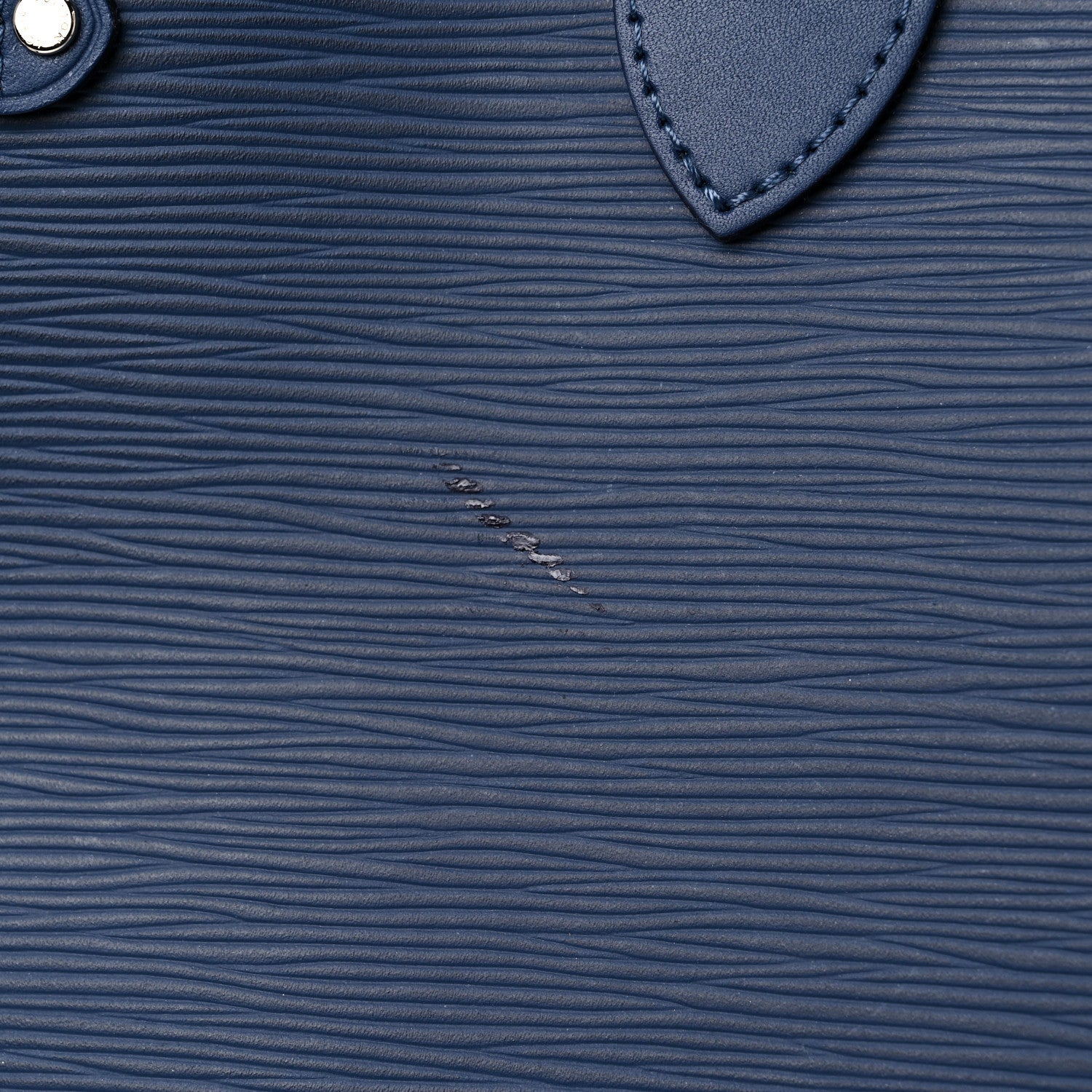 Louis Vuitton Epi Neverfull MM Indigo 13 of 19