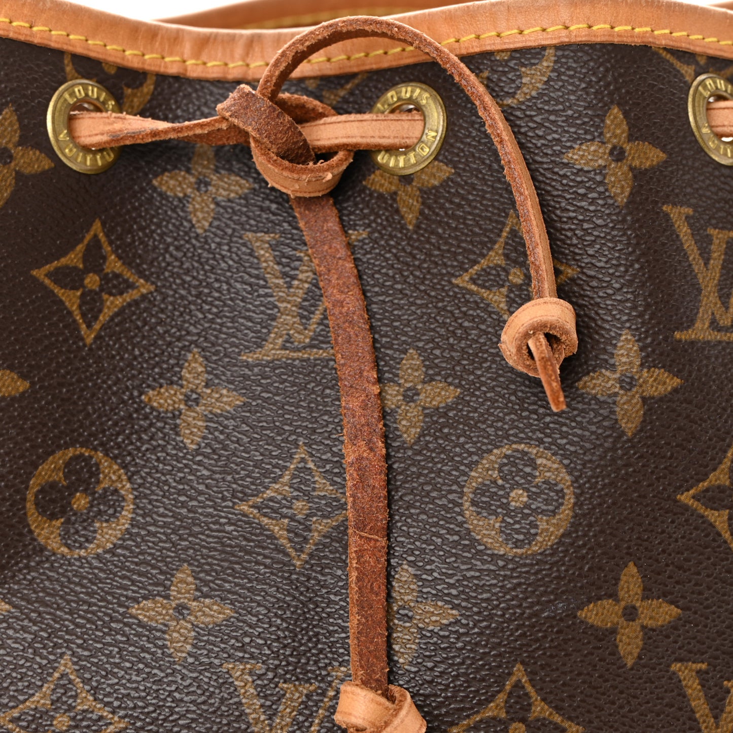 Monogram Noe