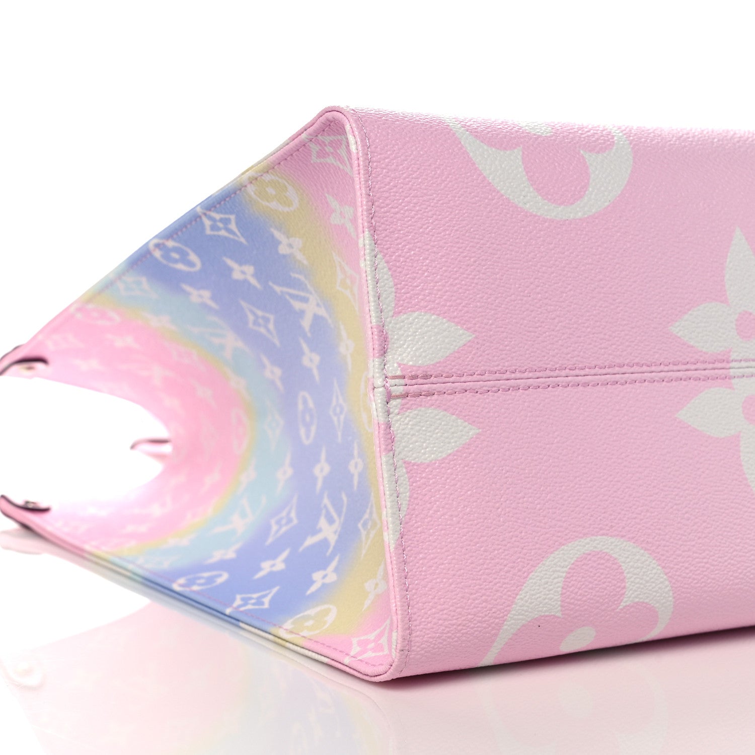 Louis Vuitton Monogram Escale Okinawa Onthego GM Pastel 9 of 10