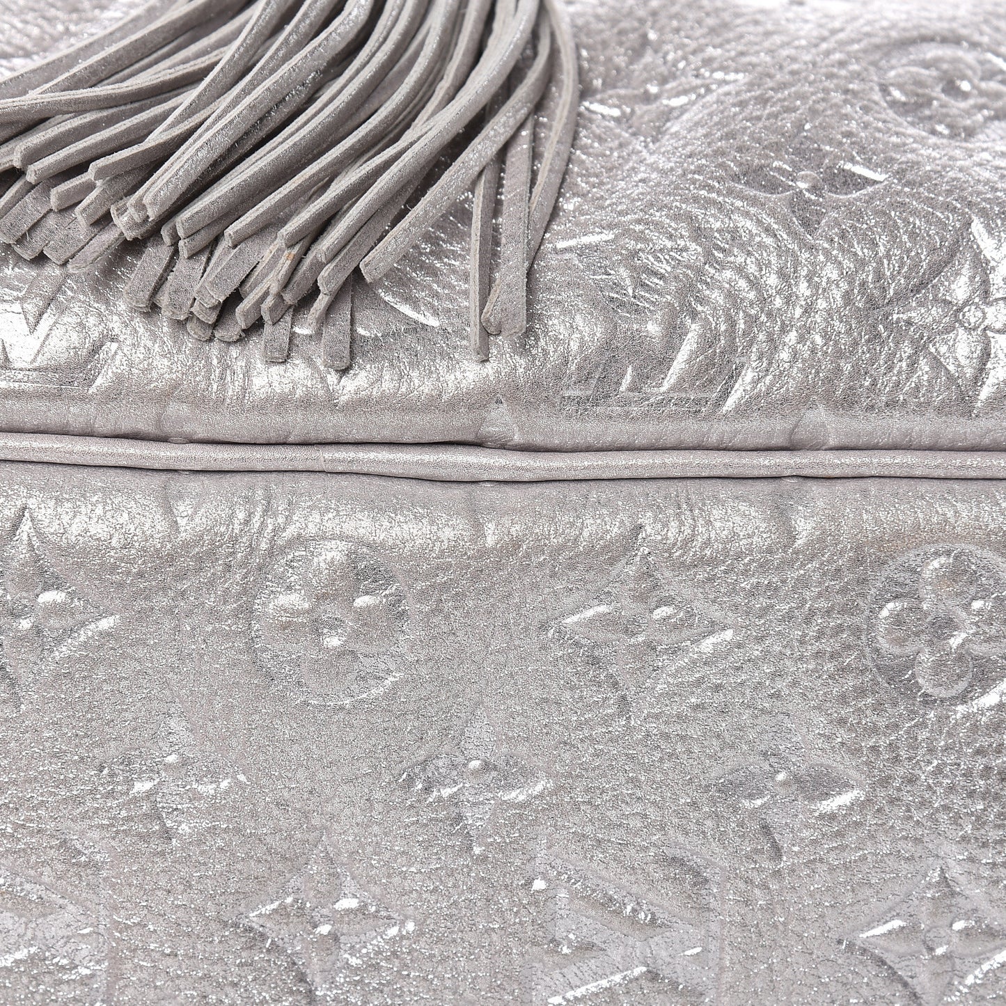 Monogram Shimmer Comete Silver