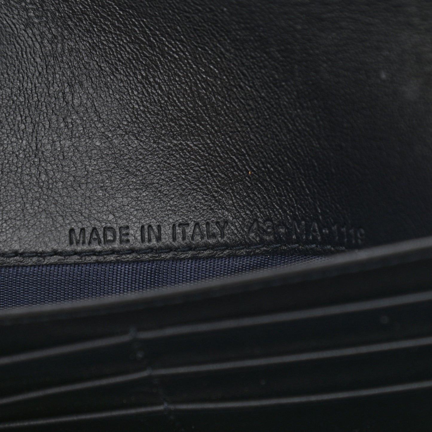 Oblique Saddle Chain Long Wallet Blue