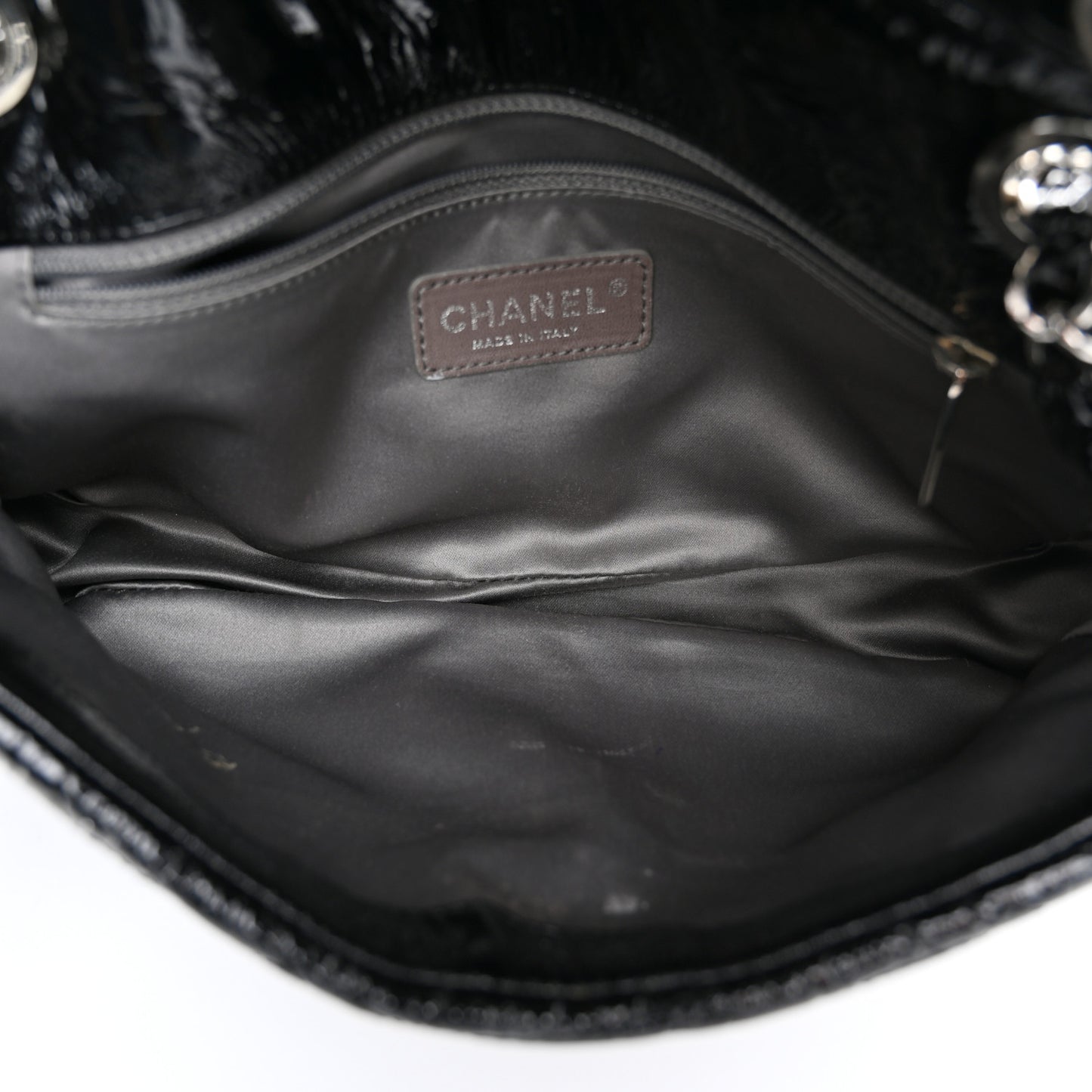 Vinyl Graphic Edge Flap Black