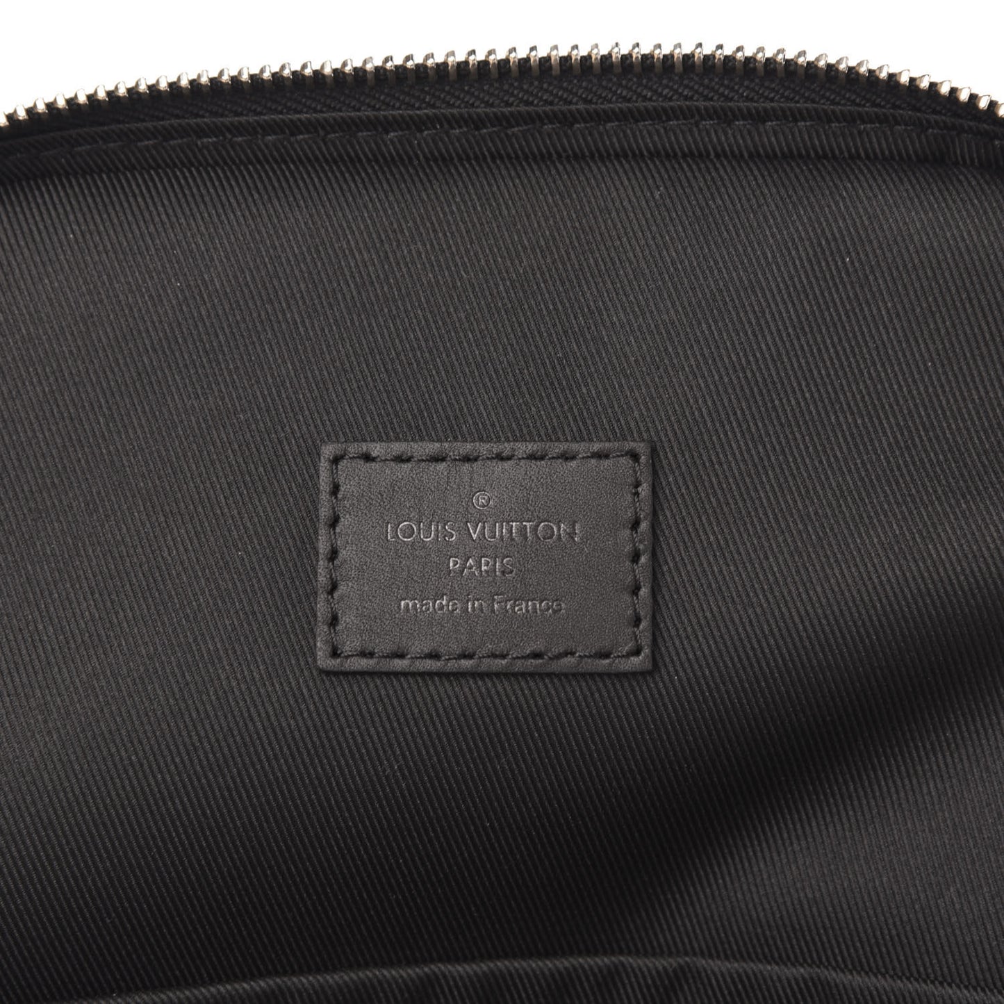 Damier Infini Avenue Sling Bag Onyx Silver