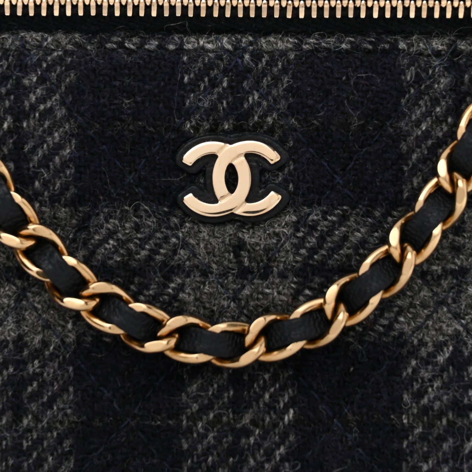 Chanel Wool Plaid Quilted Small Vanity Case With Chain Blue 8 of 10