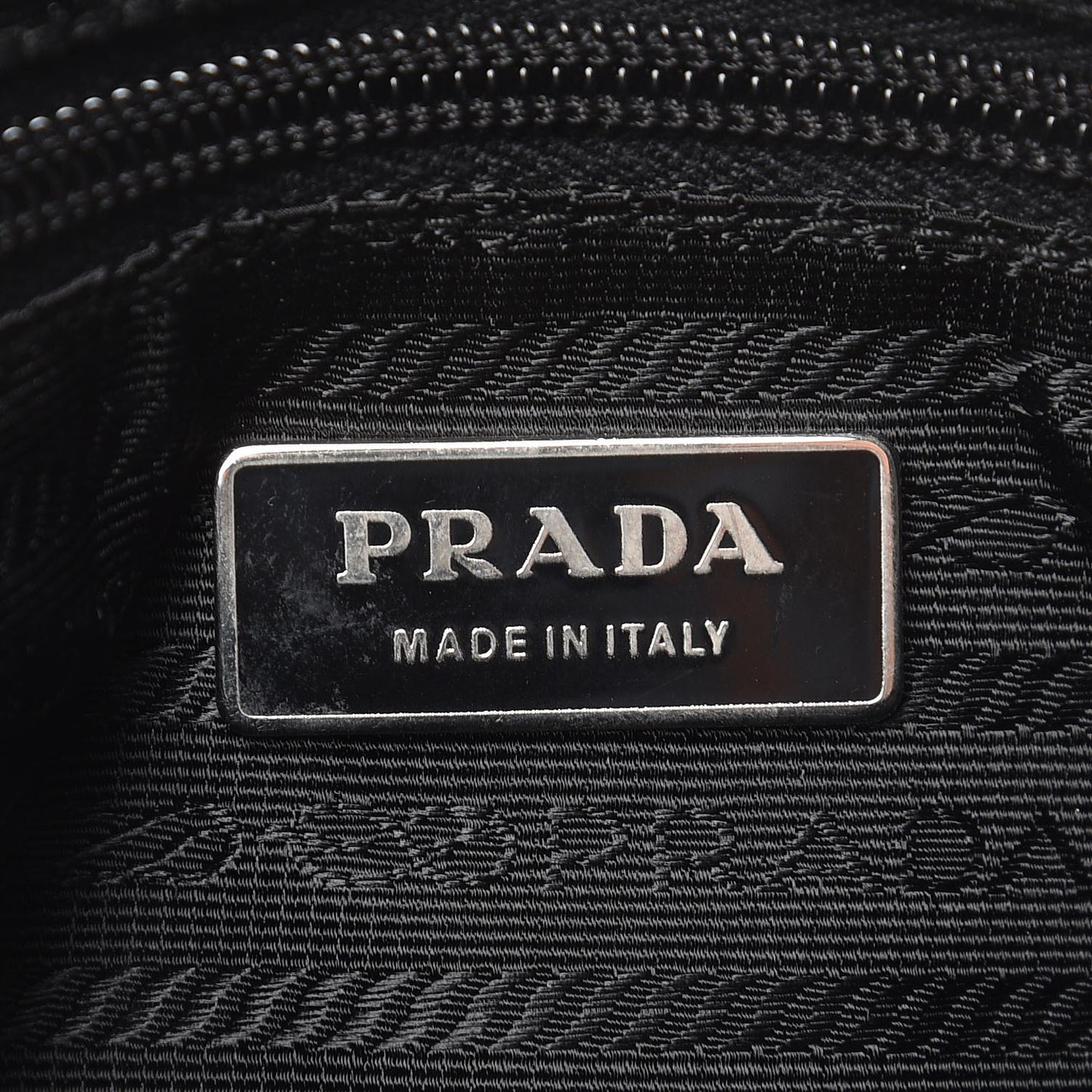 Nylon Vela Messenger Bag Black