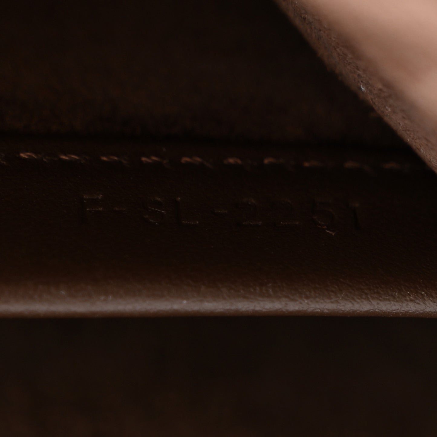 Supple Grained Calfskin Medium Soft 16 Bag Dark Brown
