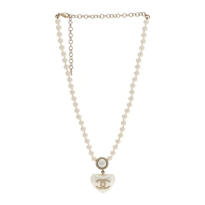 Chanel Pearl Crystal CC Heart Short Necklace Pearly White Gold 2 of 5