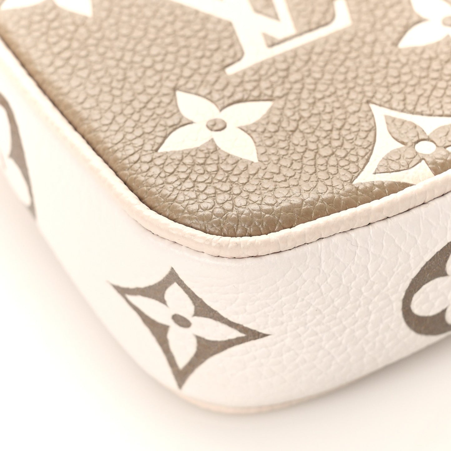 Empreinte Spring in the City Mini Pochette Accessories Kaki Beige Cream