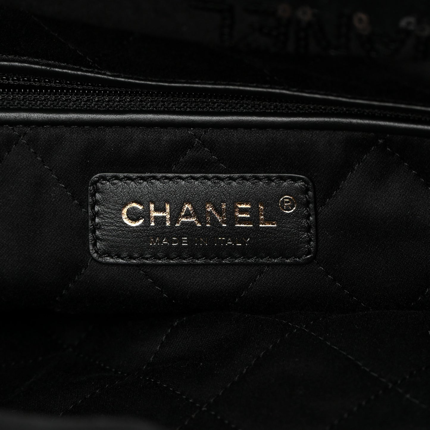 Velvet Sequin Quilted Small Chanel 22 Black